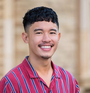 Mark Hernandez headshot